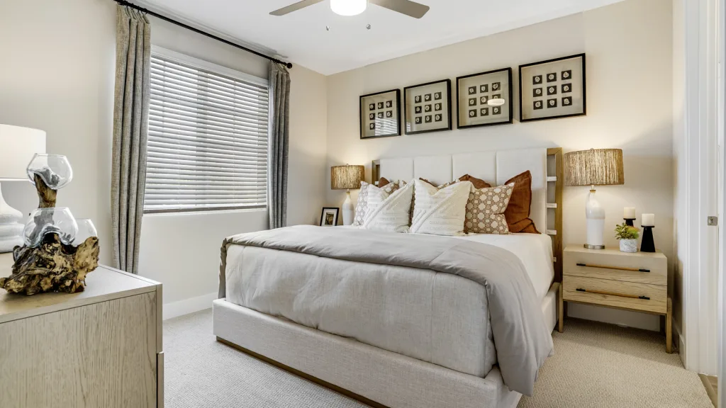 Yardly Evolve 2 Bed 2.5 Bath Apartment with Backyard- Primary Bedroom New pet-friendly apartment homes for rent with private fenced backyards in Arizona, Texas, Florida, and North Carolina with pool, pickleball, dog park, gym, clubhouse and gated community. *No breed or weight restrictions. Yardly